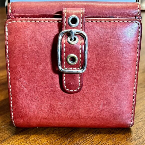 Vintage COACH Red Leather Wallet Silver Snap & Buckle Bi-Fold Contrast Stitching - Picture 1 of 7